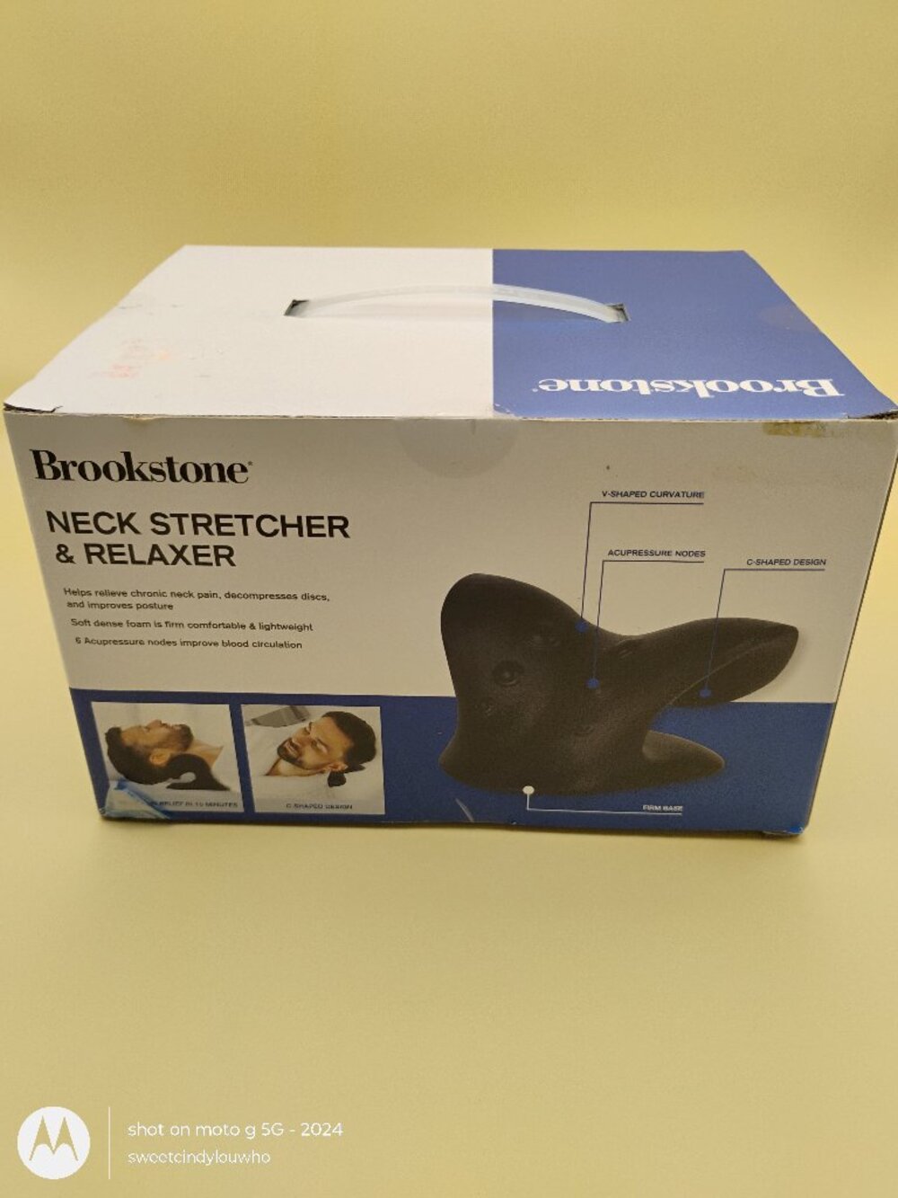 neck stretcher and relaxer Brookstone brand NIB in original box dated 2024 NEW